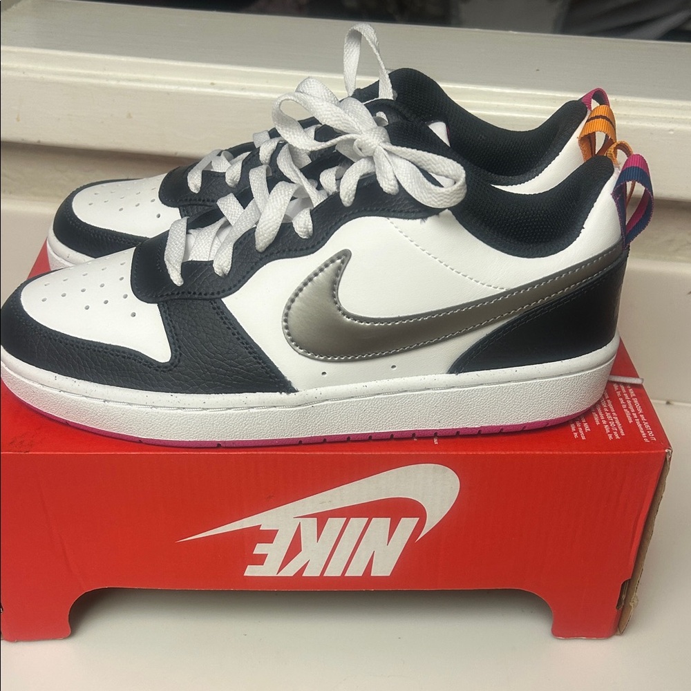 Nike Black and White Shoes with Metallic Swoosh court Borough Low 2SE size 8